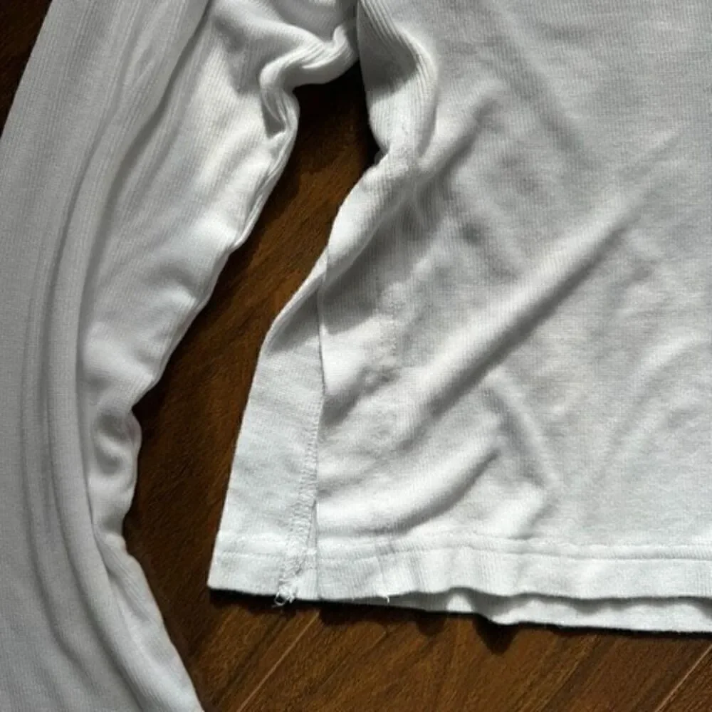 Vimmia M long sleeve crop v neck top
